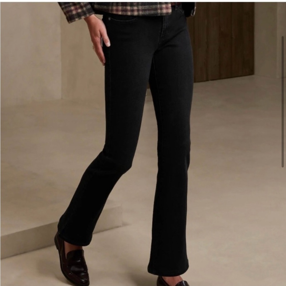 NWT Banana Republic Black Y2K VIBE Bootcut Jeans Size 34 or 18 reg $90 - Picture 3 of 11